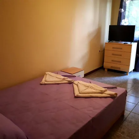 Apartamento милани *